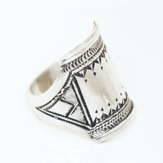 Bijoux ethniques touareg bague en argent 925 massif homme femme chevalire carre grave - Niger 097 c