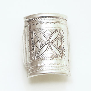 Bijoux ethniques touareg bague en argent 925 massif homme femme chevalire large carre grave - Niger 110 b