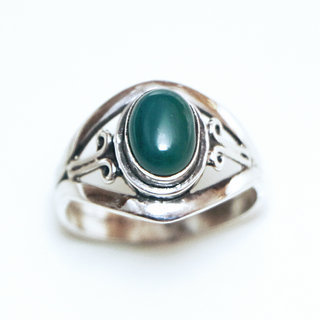 Bijoux ethniques Indiens bague en argent 925 fine femme filigranes pierre fine ovale Agate verte - Inde 062 b