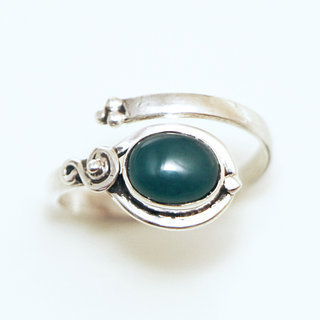 Bijoux ethniques Indiens bague en argent 925 fine rglable ajustable femme filigranes petites ovales et pierre fine Agate Verte - Inde 074 b