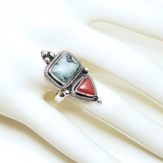 Bijoux ethniques indiens tibetains bague en argent 925 massif femme homme longue filigranes perle triangle carr et pierre fine Turquoise et Corail rouge orange npalais tibet - Npal 034 b