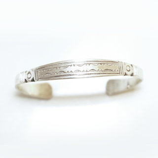 Bijoux touareg ethniques bracelet en argent 925 homme femme plat jonc ouvert gourmette grav - Niger 030 b