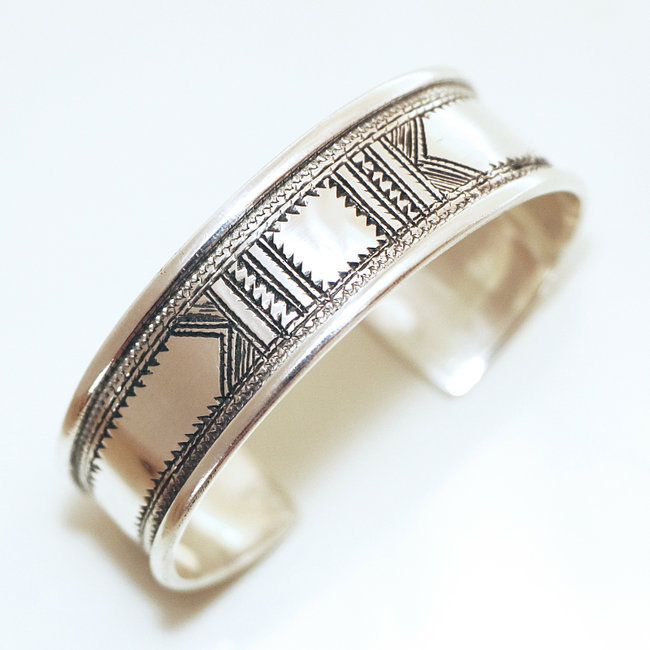 Bracelet argent massif 925 touareg manchette large plat carré - Niger 036