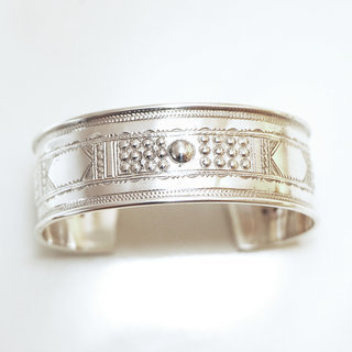 Bijoux touareg ethniques bracelet en argent 925 massif homme femme plat large bandeau manchette clous rglable ajustable jonc ouvert grav - Niger 040 b