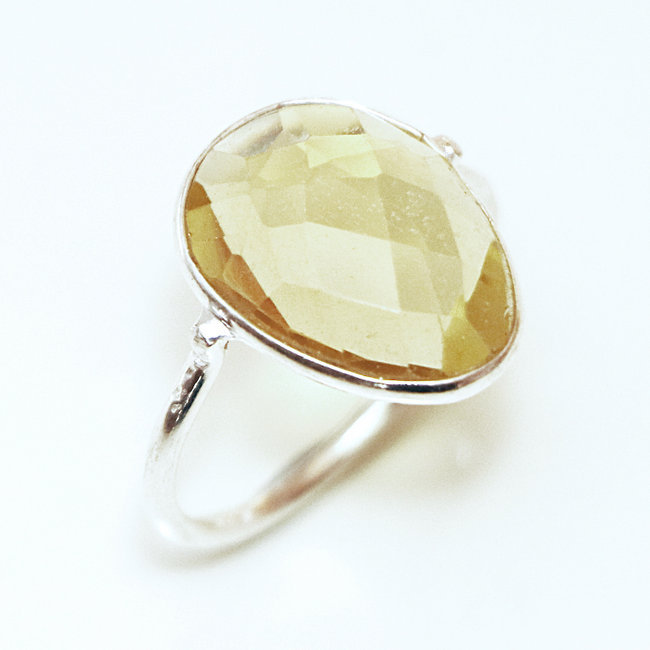 Bague fine facettes argent 925 et Cristal jaune Citrine - Inde 001