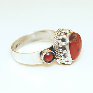 Bijoux ethniques indiens bague chevalire en argent massif 925 Carr Tibtaine pierre fine corail grav filigrane npalais - 068 Npal Tibet c