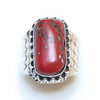 Bijoux ethniques indiens bague en argent 925 massif femme homme chevalire longue filigranes perle grave et pierre fine Corail rouge - Npal 076 b