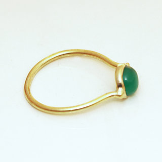 Bijoux ethniques Indiens bague fine en argent 925 plaqu or minimaliste femme design pierre semi-prcieuse agate verte - Inde 102O c