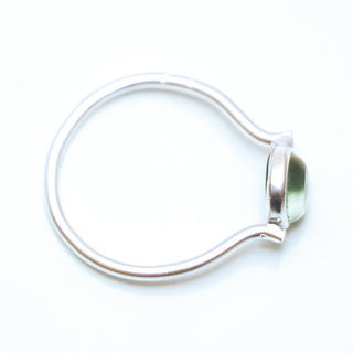 Bijoux ethniques Indiens bague fine en argent 925 minimaliste femme design pierre semi-prcieuse amthyste verte - Inde 102 c