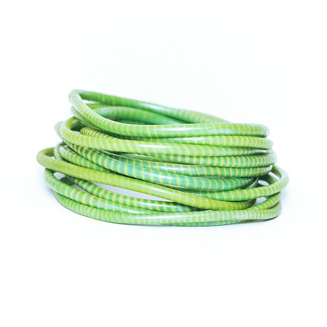 Lot de 12 bracelets Jokko en plastique recyclé Vert anis - Mali 009