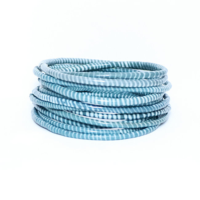Lot de 12 bracelets Jokko en plastique recyclé Bleu brume - Mali 020