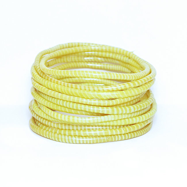 Lot de 12 bracelets Jokko en plastique recyclé Jaune mimosa - Mali 032