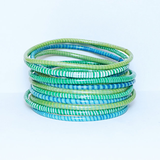 Lot de 12 bracelets Jokko en plastique recyclé mix Vert Turquoise capri - Mali 047