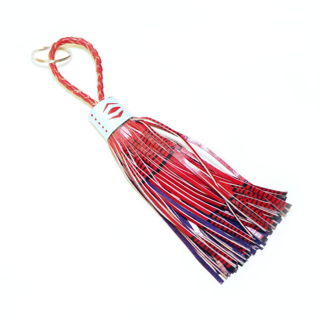 Porte-clés touareg pompon en cuir brodé rouge - Mali 003