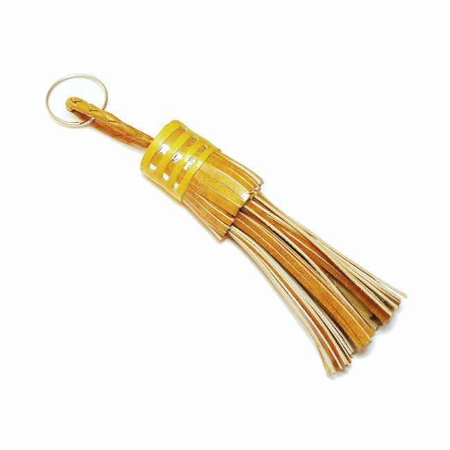 Porte-clés touareg pompon en cuir brodé jaune - Mali 008