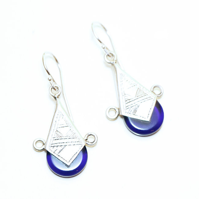 Boucles d'oreilles touareg croix d'Ingall argent 925 et verre bleu - Niger 010