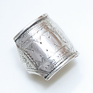 Bijoux ethniques touareg bague en argent 925 massif chevalire homme femme large grave motifs triangles - Niger 167