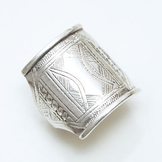 Bijoux ethniques touareg bague en argent 925 massif chevalire homme femme large grave motifs losanges - Niger 168