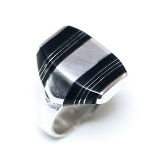 Bijoux touareg ethniques berbres bague en argent 925 massif homme femme chevalire large carre design et bois bne - Niger 035 a