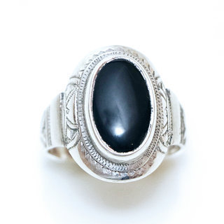 Bijoux touareg ethniques bague chevalire en argent 925 massif femme homme ovale grave pierre fine Onyx noir - Niger 036 c