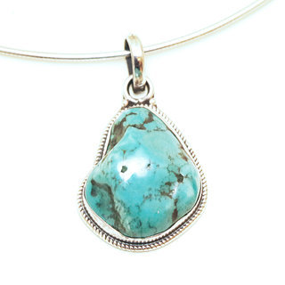 Bijoux Indiens Ethniques petit pendentif en argent 925 massif femme relief et large filigranes gravs pierre fine Turquoise brute naturelle vritable druzy npalais - Npal 020c