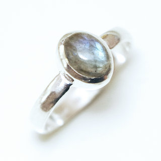 Bijoux ethniques Indiens bague en argent 925 massif femme fianailles classique fine petite ovale pierre fine Labradorite gris - Inde 126