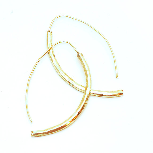 Boucles d'oreilles pendantes martelée en bronze doré - Mali 078