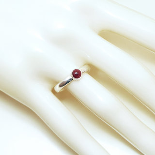 Bijoux ethniques Indiens bague en argent 925 massif femme fianailles classique fine petite ronde pierre fine Grenat rouge - Inde 128 b