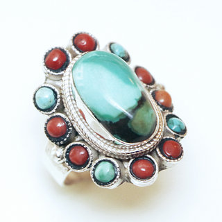 Bijoux ethniques indiens bague en argent 925 et pierre fine ovale filigranes turquoise naturelle vritable et corail rouge npalais - Npal 309