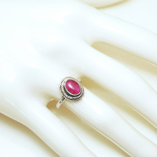 Bijoux ethniques Indiens bague en argent 925 massif femme fine petite ovale filigranes pierre fine corindon Rubis rose fonc - Inde 125 b