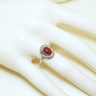 Bijoux ethniques Indiens bague en argent 925 massif femme fine petite ovale filigranes pierre fine Cornaline orange marron - Inde 125 b