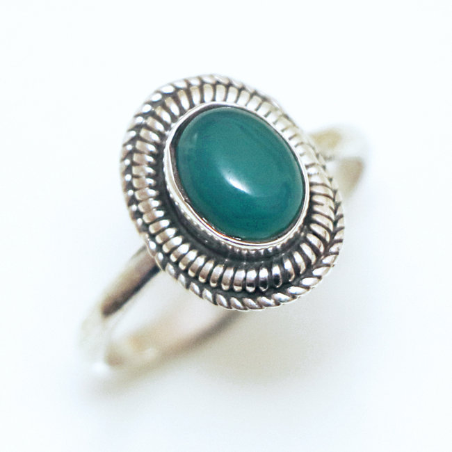 Bague ovale filigranes en argent 925 et Agate verte - Inde 125