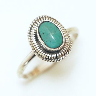 Bijoux ethniques Indiens bague en argent 925 massif femme fine petite ovale filigranes pierre fine Turquoise vraie naturelle vritable - Inde 125