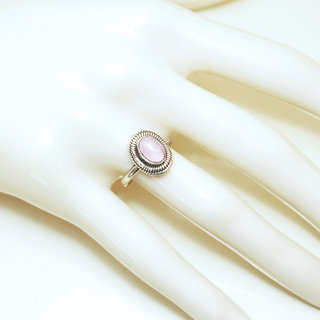 Bijoux ethniques Indiens bague en argent 925 massif femme fine petite ovale filigranes pierre fine Quartz rose - Inde 125 b