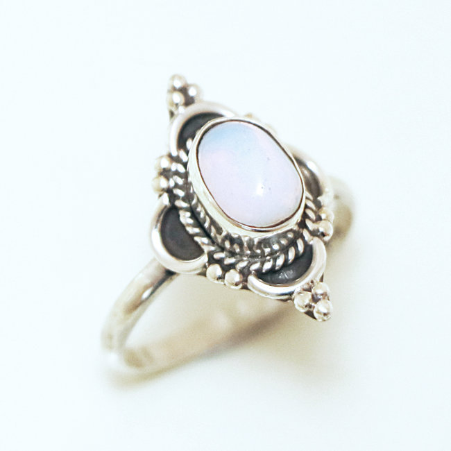 Bague fine ovale fleur filigranes en argent 925 et Opaline - Inde 133