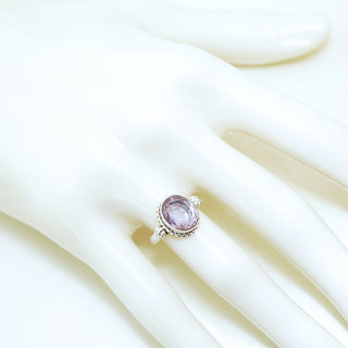 Bijoux ethniques Indiens bague en argent 925 massif femmes filigranes perles perle petite ovale facettes et pierre fine Amthyste violet mauve claire - Inde 134 b