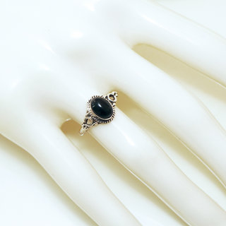 Bijoux ethniques Indiens bague en argent 925 massif femme jeune fille fine petite ovale perles perle rond cercle pierre fine onyx noir - Inde 135 b