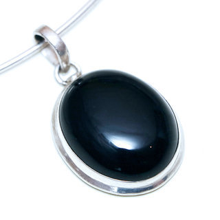 Bijoux Indiens Ethniques pendentif argent 925 massif femme et pierre fine bomb ovale Onyx noir - Inde 126