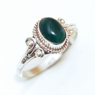 Bijoux ethniques Indiens bague fine argent 925 filigranes et pierre fine ovale Agate Verte - Inde 026