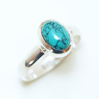 Bijoux ethniques Indiens bague en argent 925 massif femme fianailles classique fine petite ovale pierre fine howlite turquoise - Inde 126