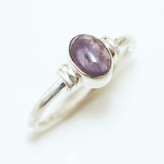 Bijoux ethniques Indiens bague en argent 925 massif et ovale pierre fine Amthyste violet mauve - Inde 142