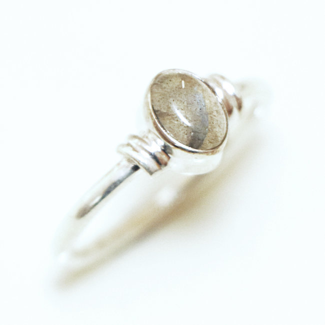 Bague fine ovale argent 925 et Labradorite - Inde 142