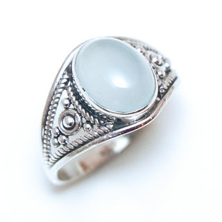 Bijoux ethniques Indiens bague en argent 925 massif et pierre fine ovale perles billes filigranes Calcdoine bleue claire - Inde 196 a