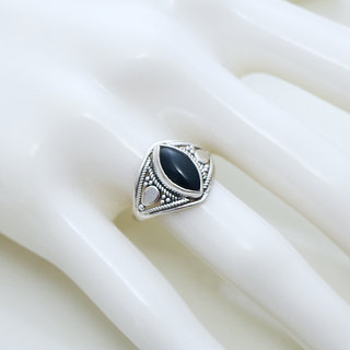 Bijoux ethniques Indiens bague en argent 925 massif et pierre fine ovale navette marquise filigranes Onyx noir - Inde 147 b