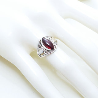 Bijoux ethniques Indiens bague en argent 925 massif et pierre fine ovale navette marquise filigranes Grenat rouge - Inde 147 b