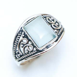 Bijoux ethniques Indiens bague en argent 925 massif et pierre fine rectangle rectangulaire filigranes Calcdoine bleue claire - Inde 150