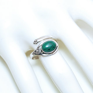 Bijoux ethniques Indiens bague en argent 925 fine rglable ajustable femme filigranes petites ovales et pierre fine Malachite vert fonc - Inde 074 b