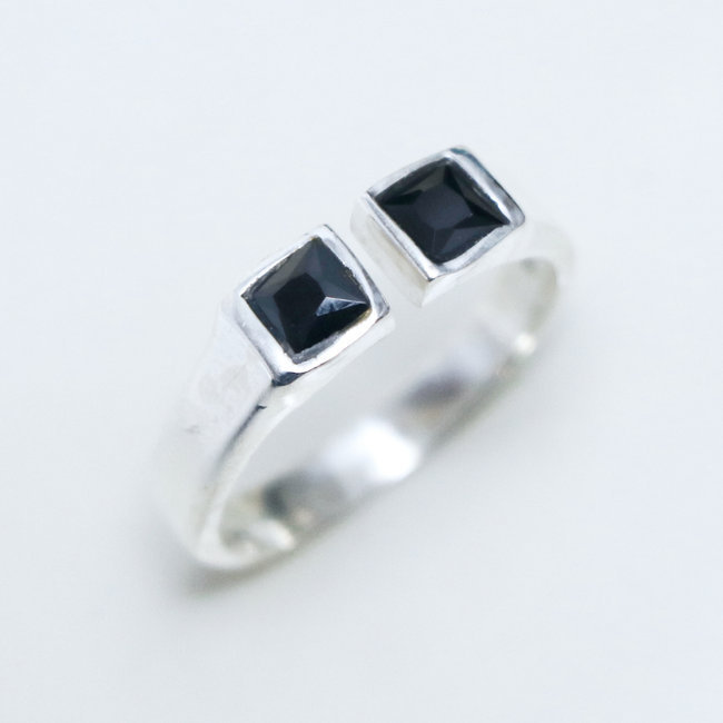 Bague fine carrée réglable argent 925 et Zirconium noir - Inde 154