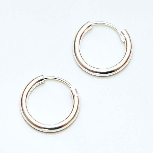 Boucles d'oreilles petites créoles argent 925 1,1 cm - Népal 021