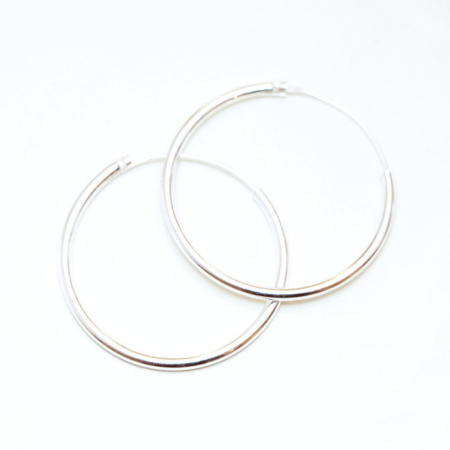 Boucles d'oreilles créoles fines argent 925 2,3 cm - Népal 022